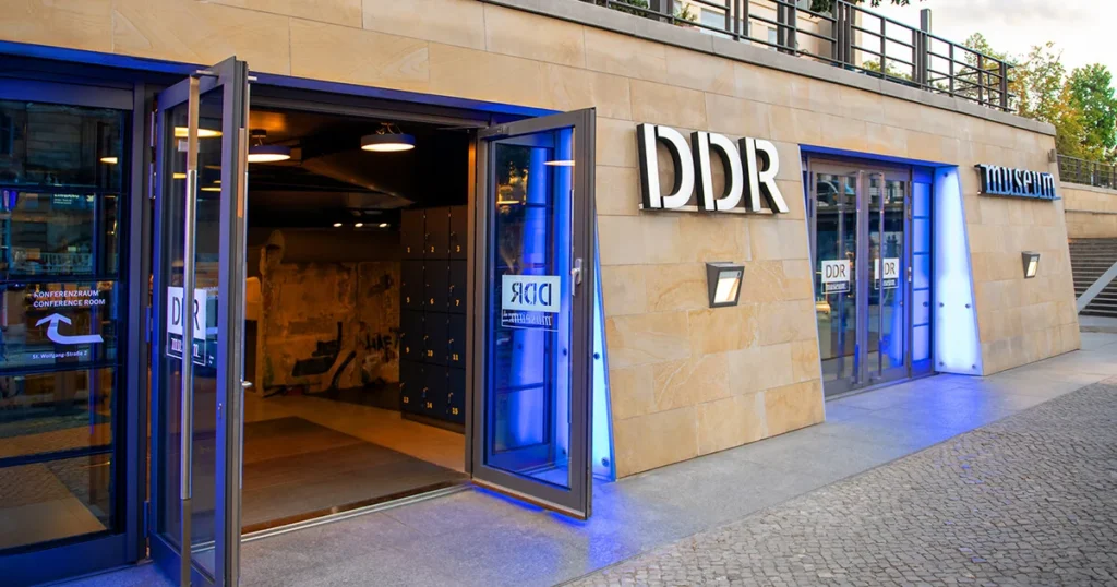 ddr-museum-entrance