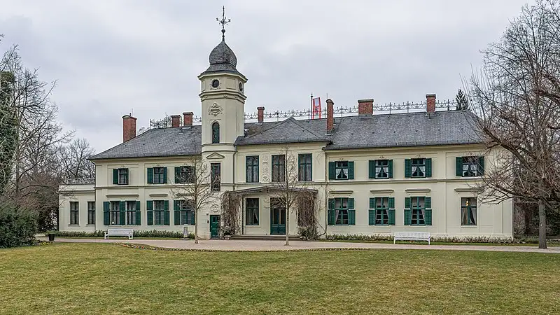 Britze House hidden castles in berlin
