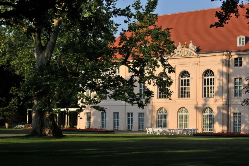 schonhausen hidden palace in berlin